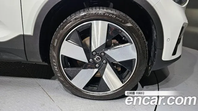 Volvo C40 2024