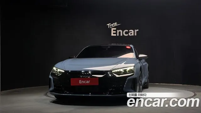 Audi RS e-tron GT 2022
