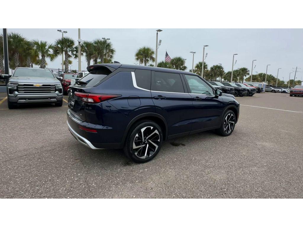 Mitsubishi Outlander 2024