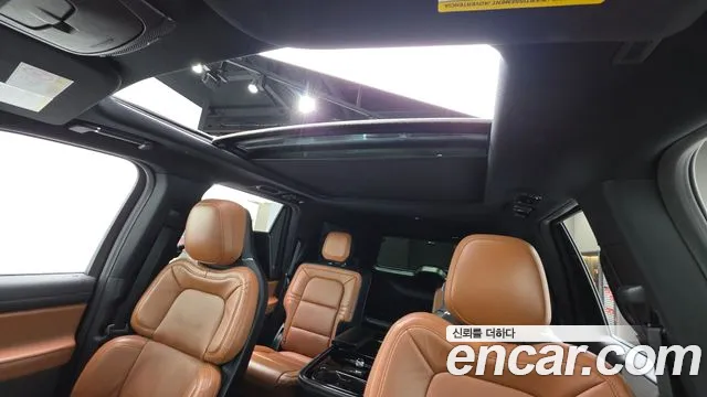 Lincoln Navigator 2021