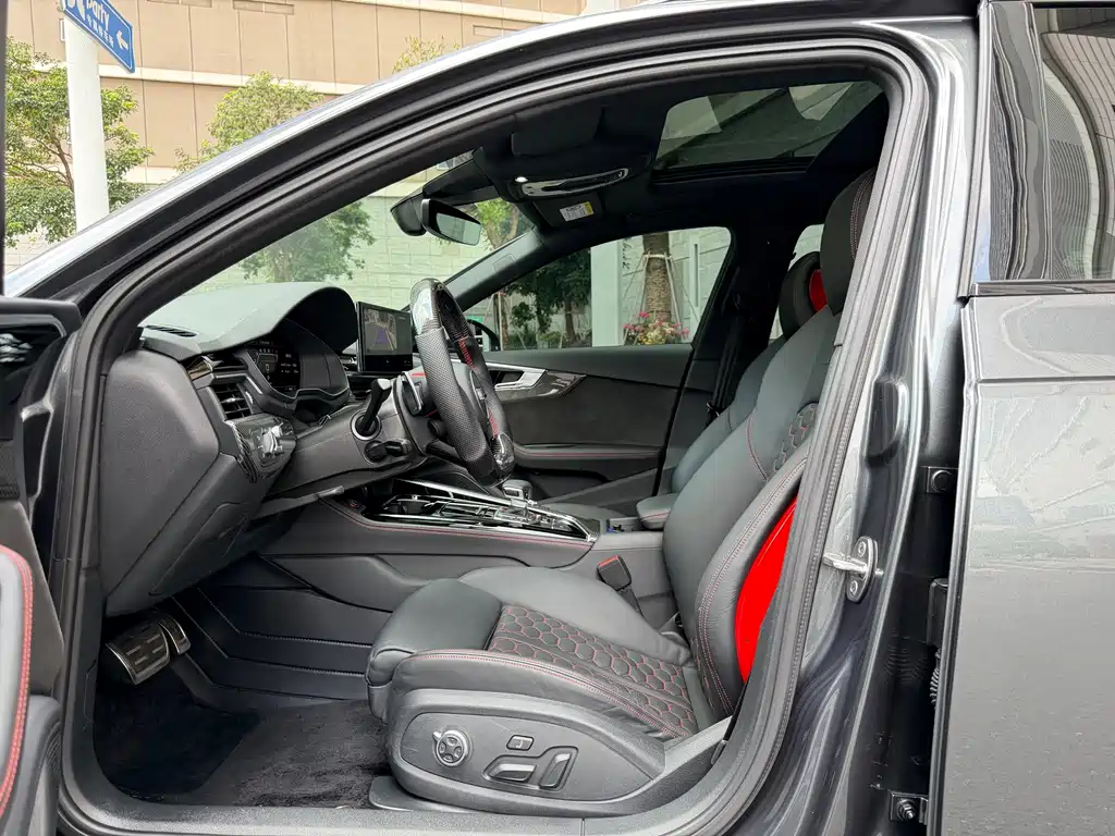 Audi RS 4 2021