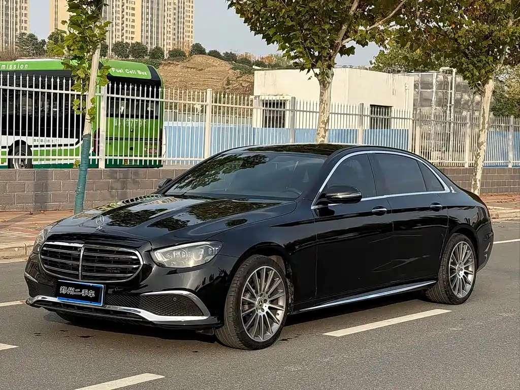 Mercedes-Benz E-Класс 2021