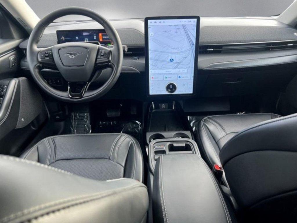 Ford Mustang Mach-E 2025