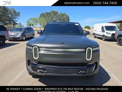 Rivian R1S 2025