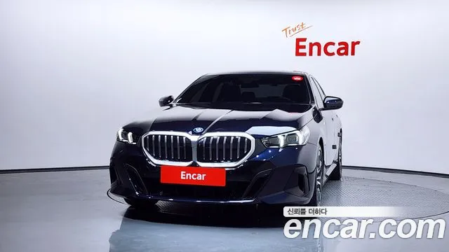 BMW i5 2023