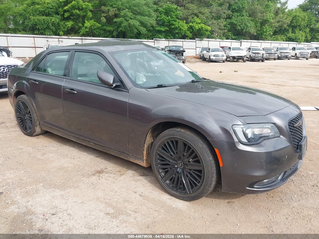 Chrysler 300 2021