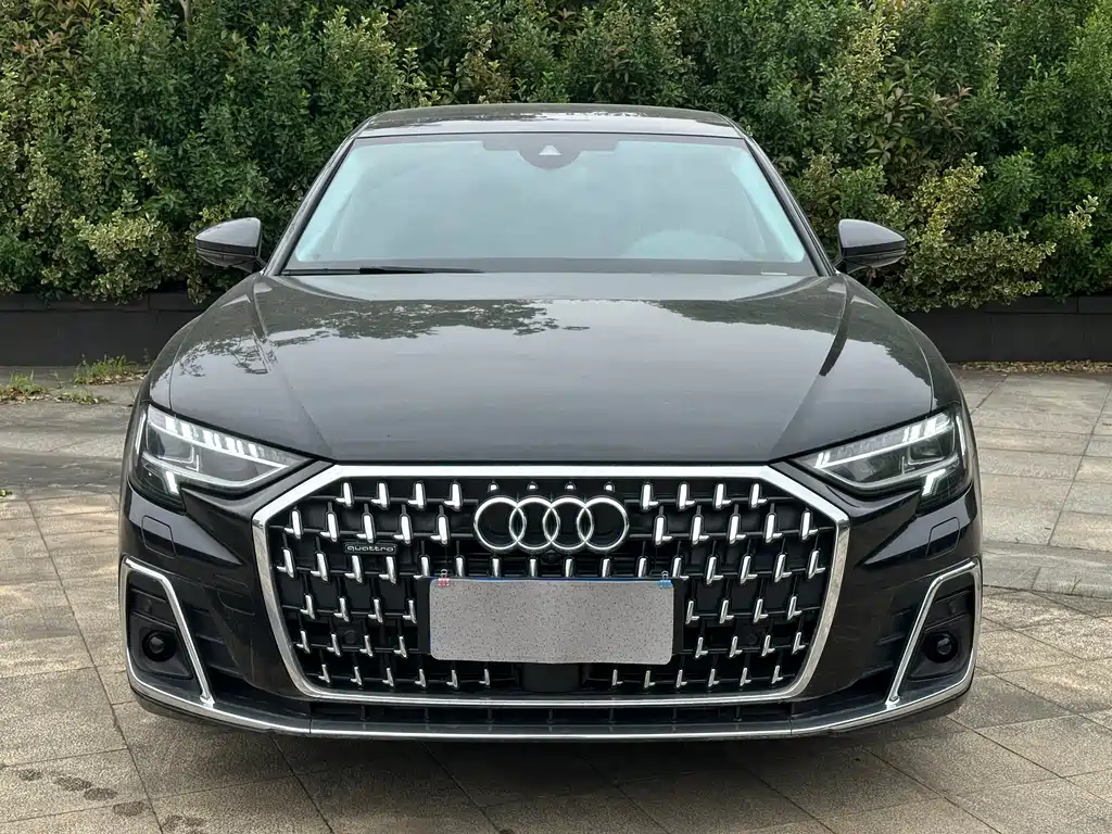 Audi A8 2024