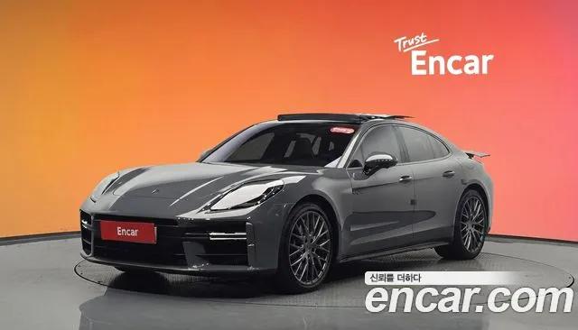 Porsche Panamera 2025