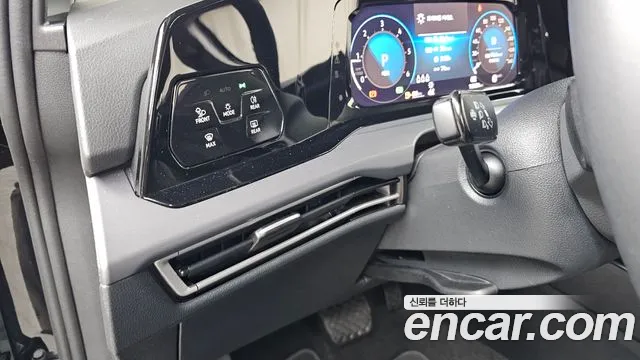 Volkswagen Golf 2024