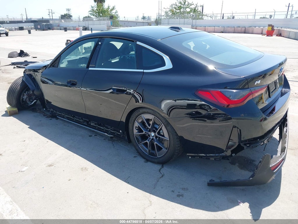 BMW i4 2025