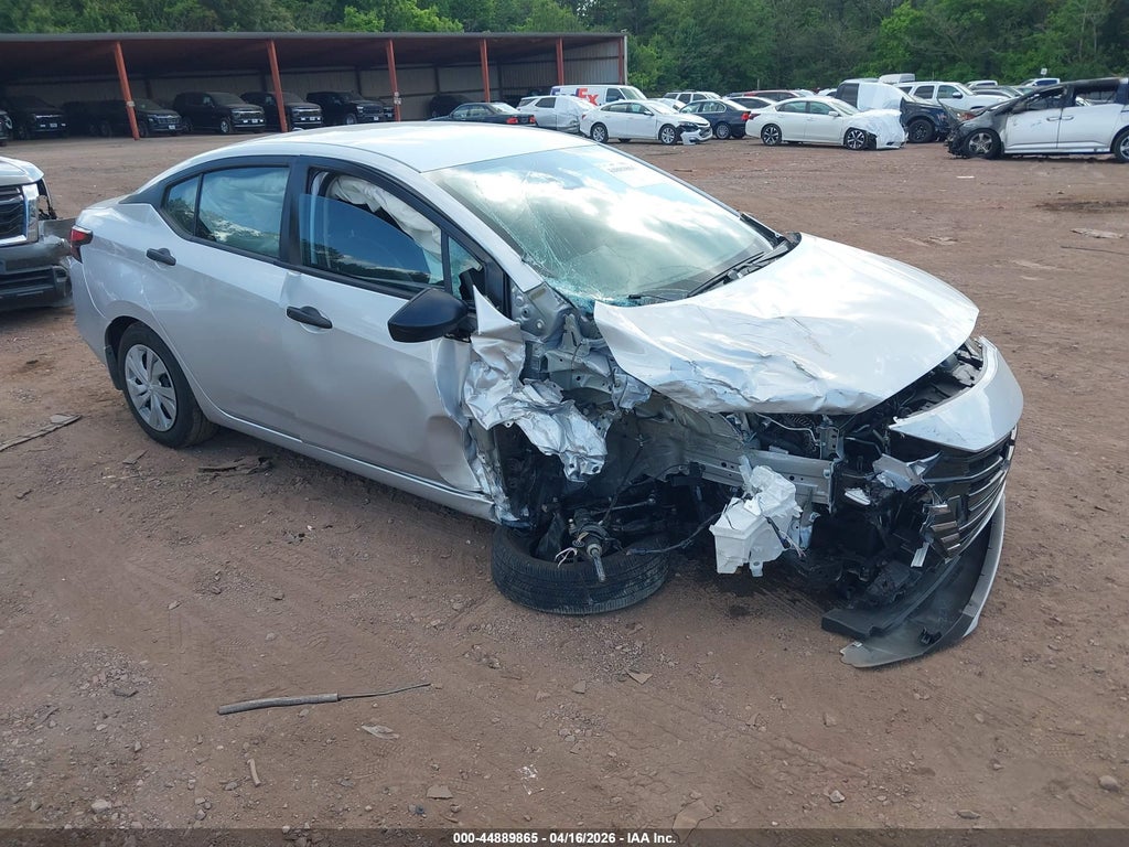 Nissan Versa 2025