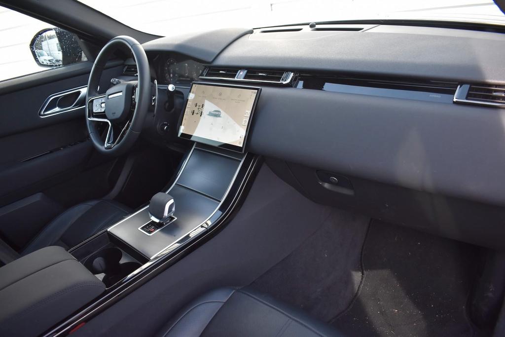 Land Rover Range Rover Velar 2024