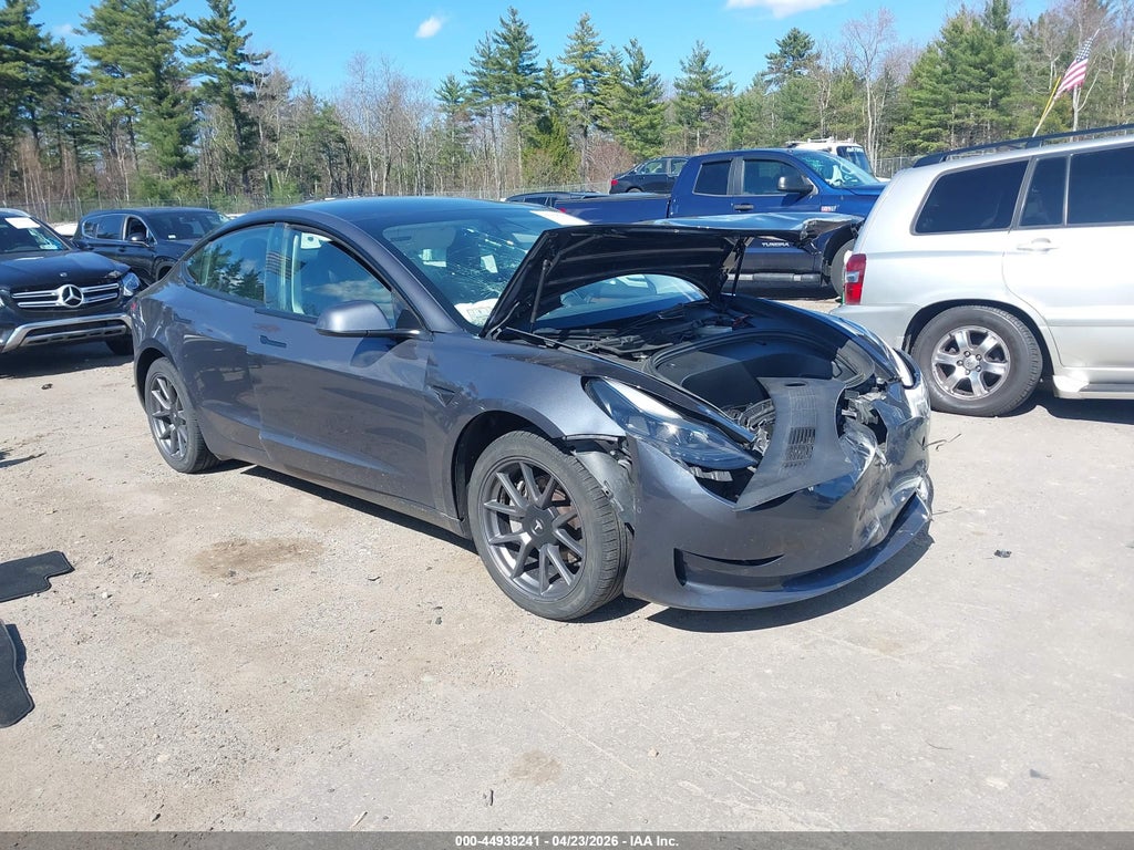 Tesla Model 3 2022