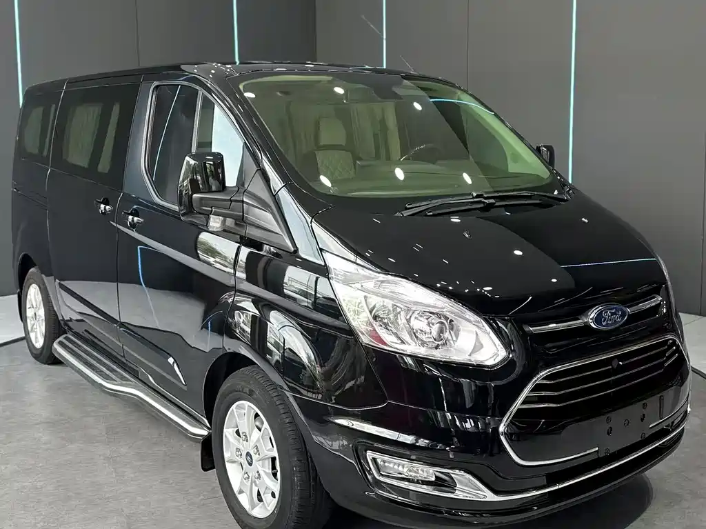 Ford TOURNEO 2020