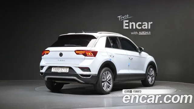 Volkswagen Taos 2021