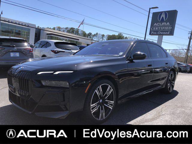 BMW 760 2023