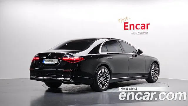 Mercedes-Benz S-Класс 2021