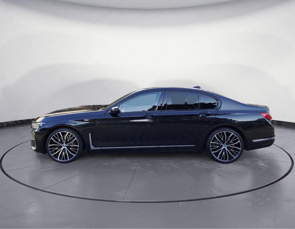 BMW 730 2021