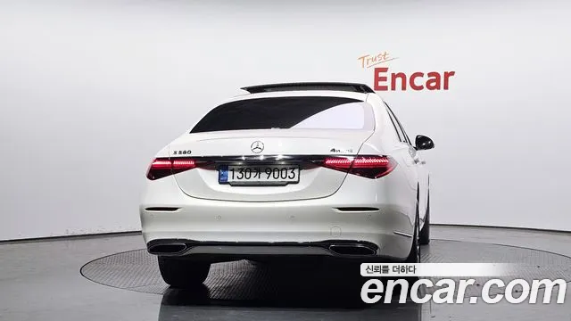 Mercedes-Benz S-Класс 2022