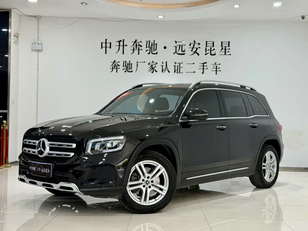 Mercedes-Benz GLB 2023