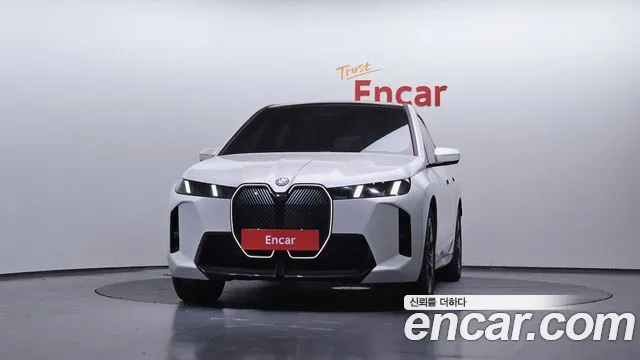 BMW iX 2025