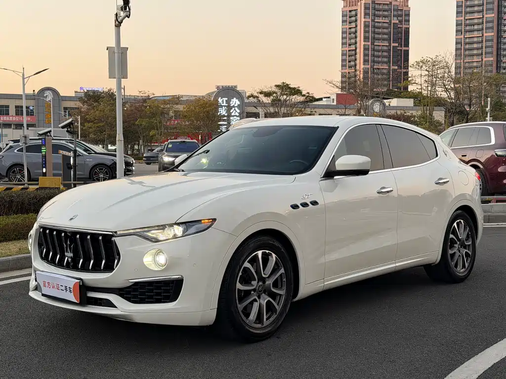 Maserati Levante 2022