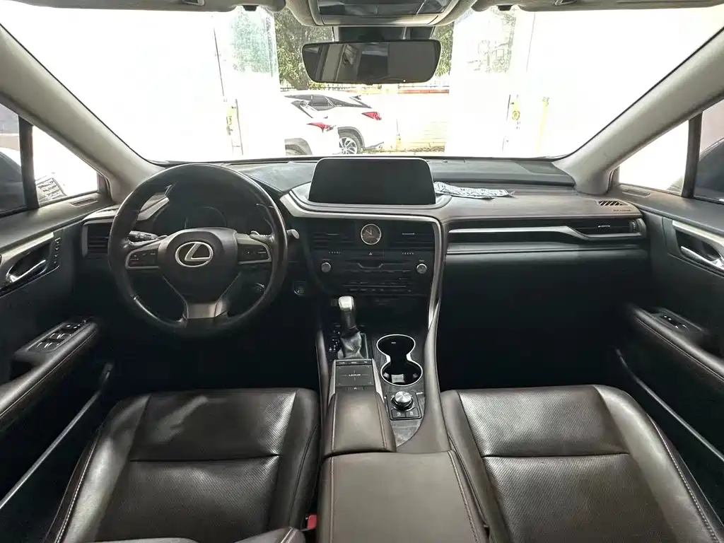 Lexus RX 2022