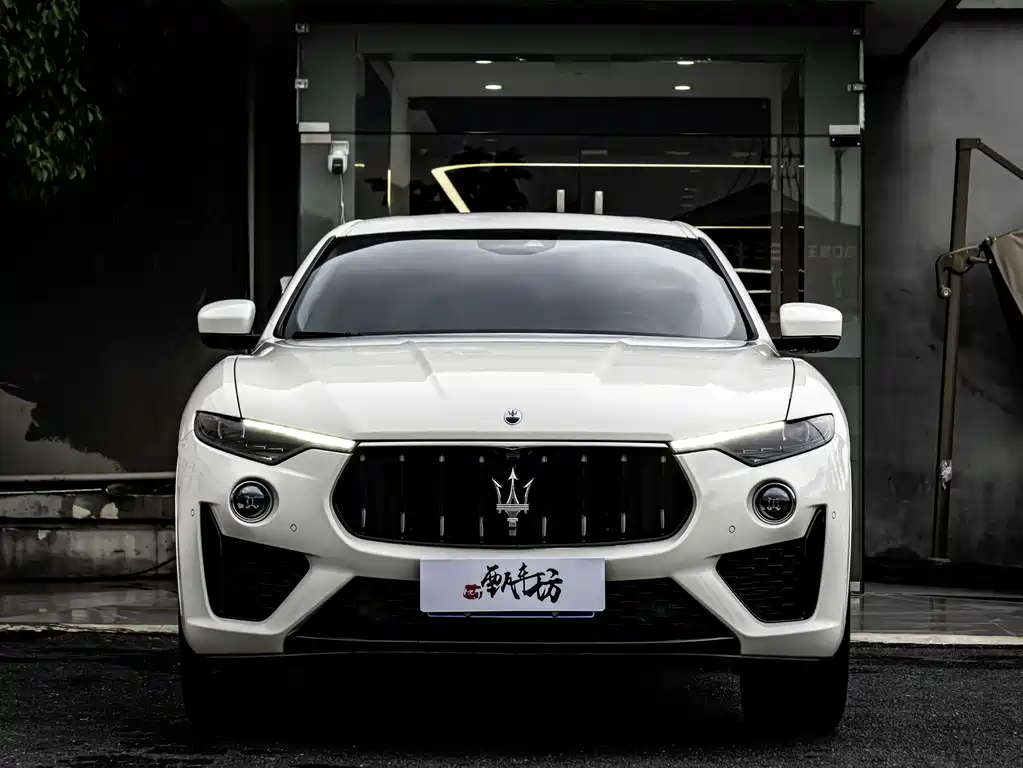 Maserati Levante 2021