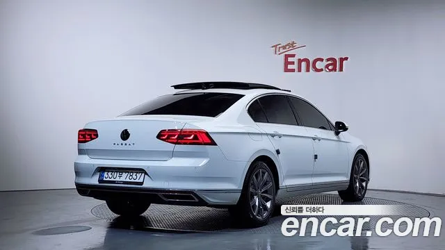 Volkswagen Passat 2022