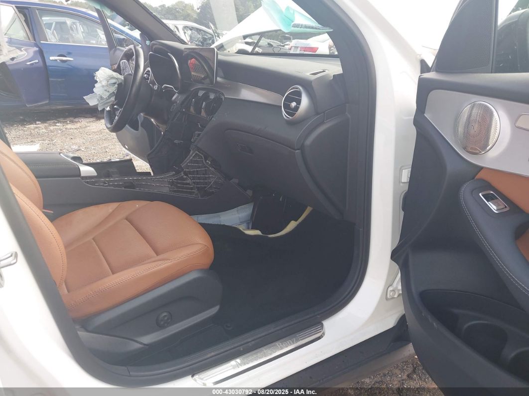 Mercedes-Benz GLC 2021