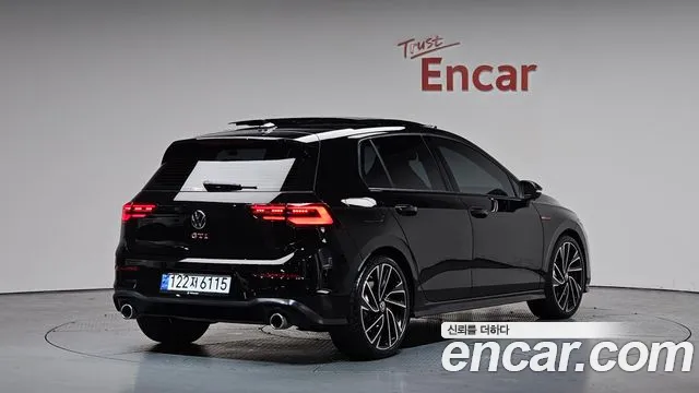 Volkswagen Golf 2024