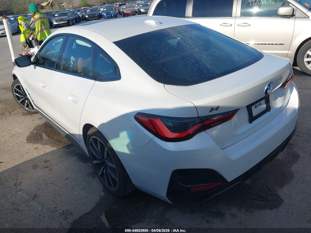 BMW i4 2023